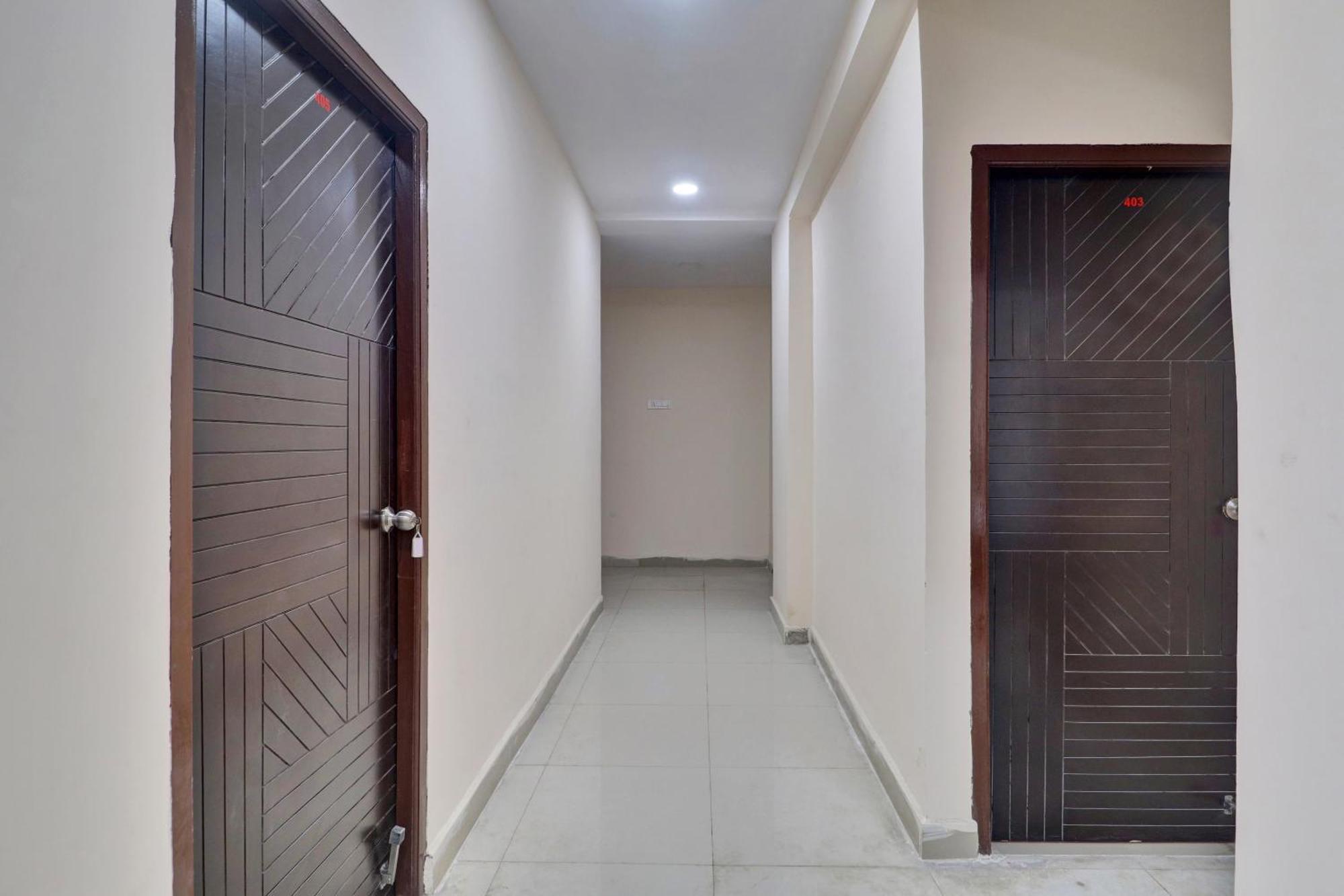 Hotel O Shri Ganesh Near By Himayatnagar,Ashok Nagar,Rtc X Roads Hyderabad Exterior photo