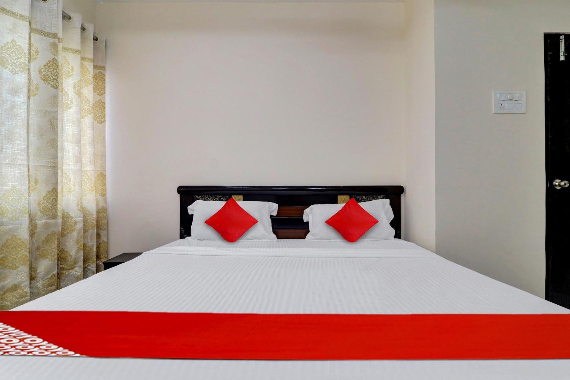 Hotel O Shri Ganesh Near By Himayatnagar,Ashok Nagar,Rtc X Roads Hyderabad Exterior photo
